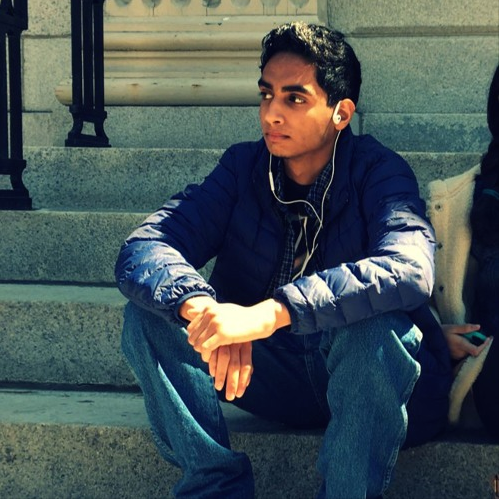 Junior Ali Saeed publishes his music on SoundCloud and performs locally.