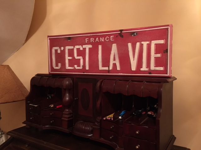 Nestled next to the Northborough Library, Cest la Vie serves French faire in a cozy atmosphere perfect for afternoon coffee and brunch. 