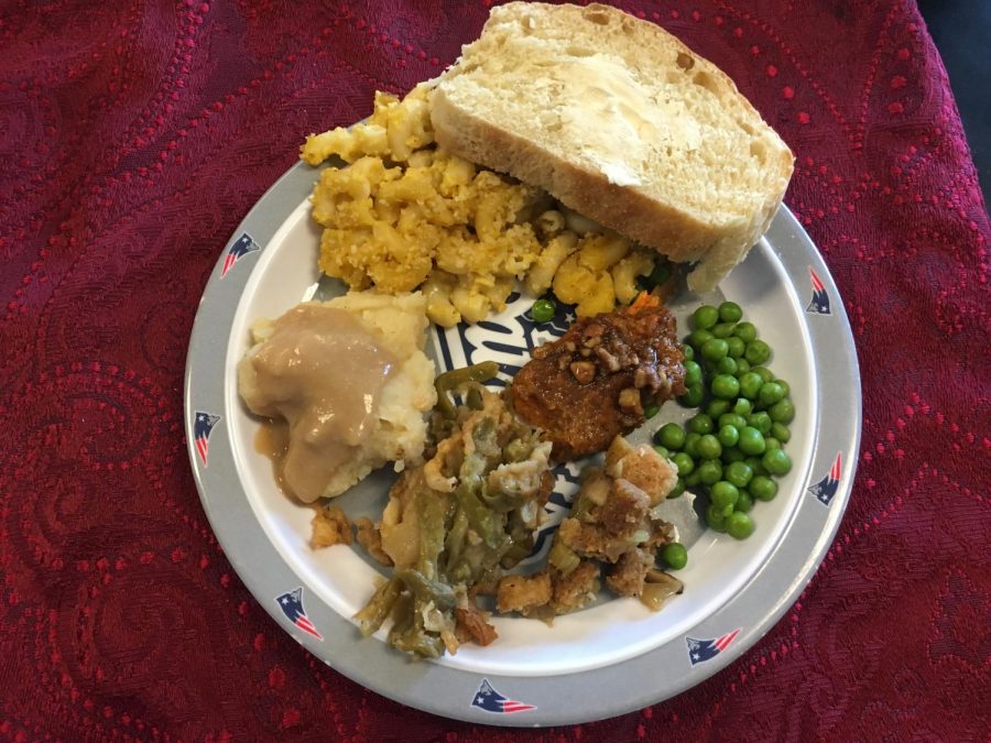 Senior Paige Morse prepared vegan mashed potatoes for her AP Environmental class in celebration of Thanksgiving.