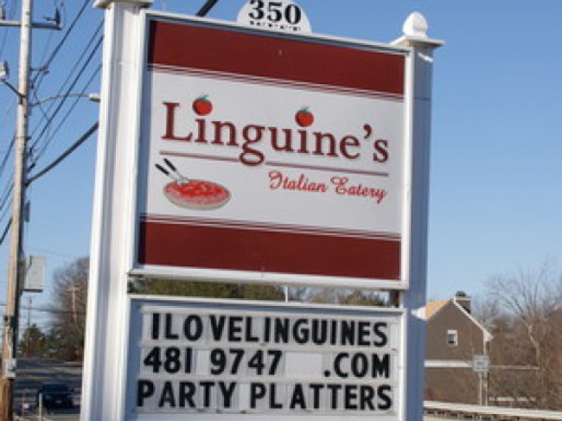 Linguines offers magnificent Italian cuisine but low-quality service.