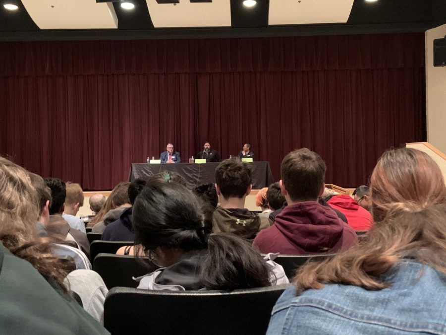 Juniors listening to college representatives talk about the admissions process on March 6. Representatives from three major universities attended and gave students a quick run-down of what they can expect when they start to apply to colleges in the fall.