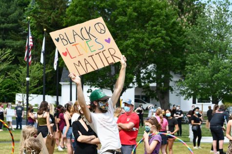 In a gathering at the Northborough Town Common, hundreds came together to peacefully protest police brutality and racial injustice.