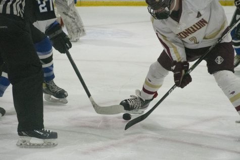 The boys varsity hockey team competes against Leominster on Jan. 8, 2022.