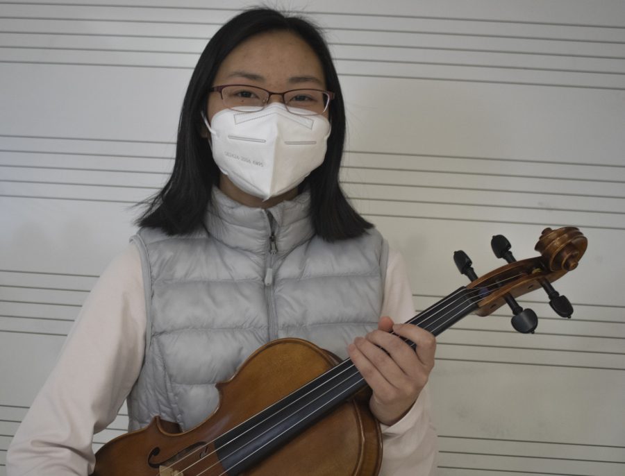 Senior violist Emily Tran is ready to take on the All-State music festival on March 5. 