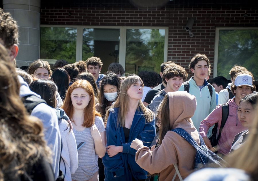 Students gathered outside the rotunda on May 26, 2022 in a walkout organized by the Massachusetts Youth Activism Collective.
