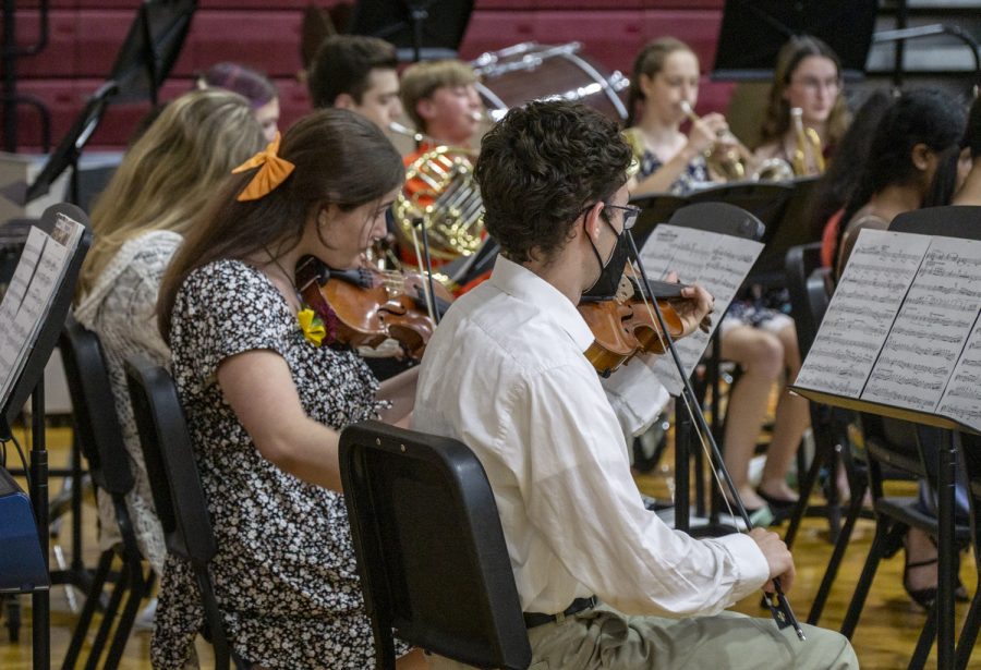 The orchestra performs at the Pops Night concert held in Algonquins gym on June 1.