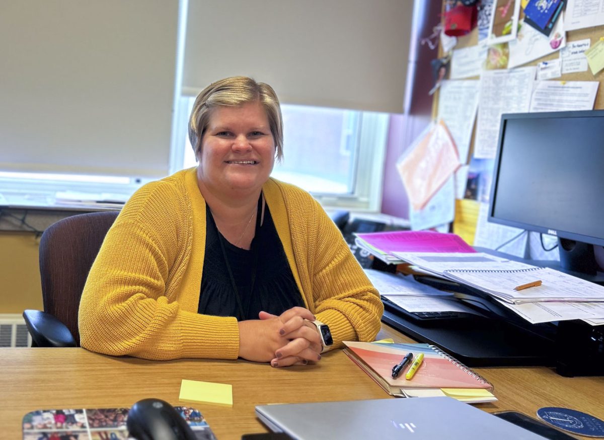 Guidance counselor Cindy Nelson, with years of experience in Ohio, settles into Algonquins guidance department.