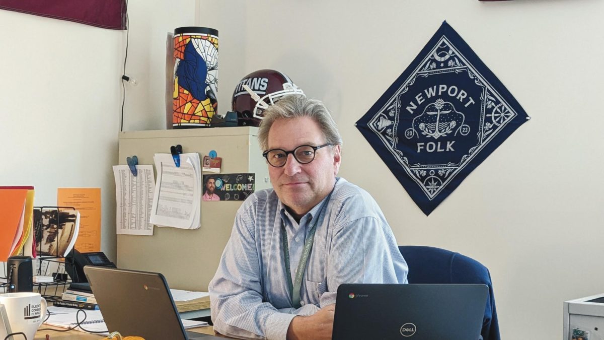 Tutor Gregory Van Winkle joined the Algonquin staff at the start of the 2023-2024 school year.