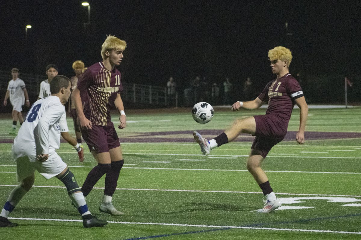 1105 Boys Soccer White407_1500