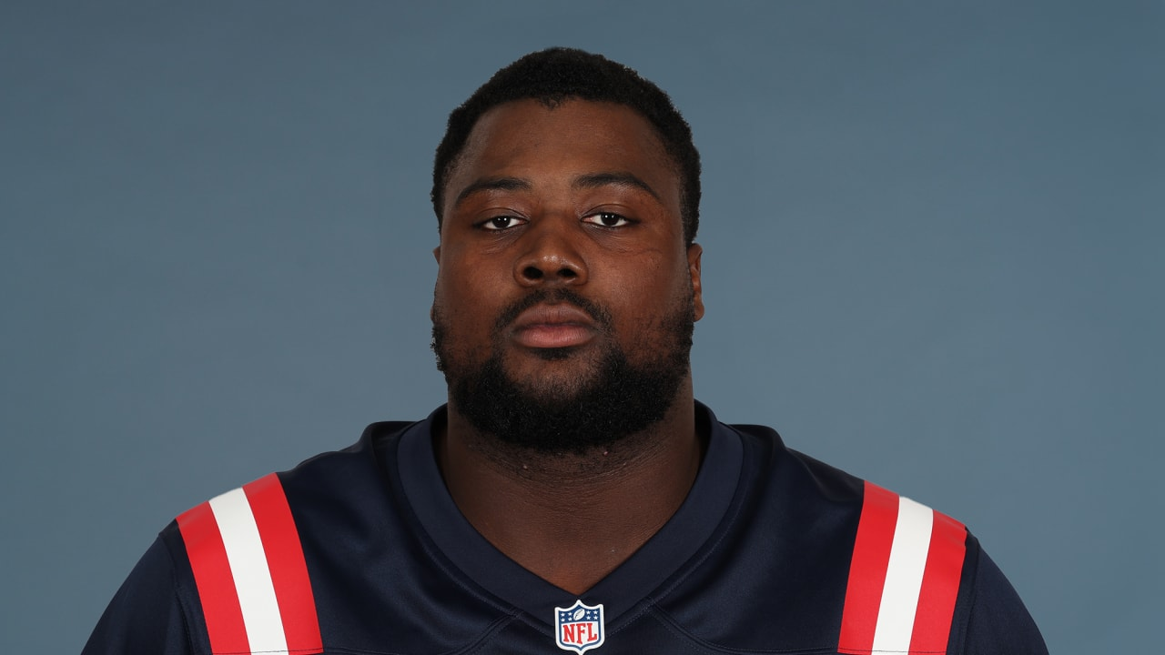 90- Defensive Tackle Christian Barmore A-