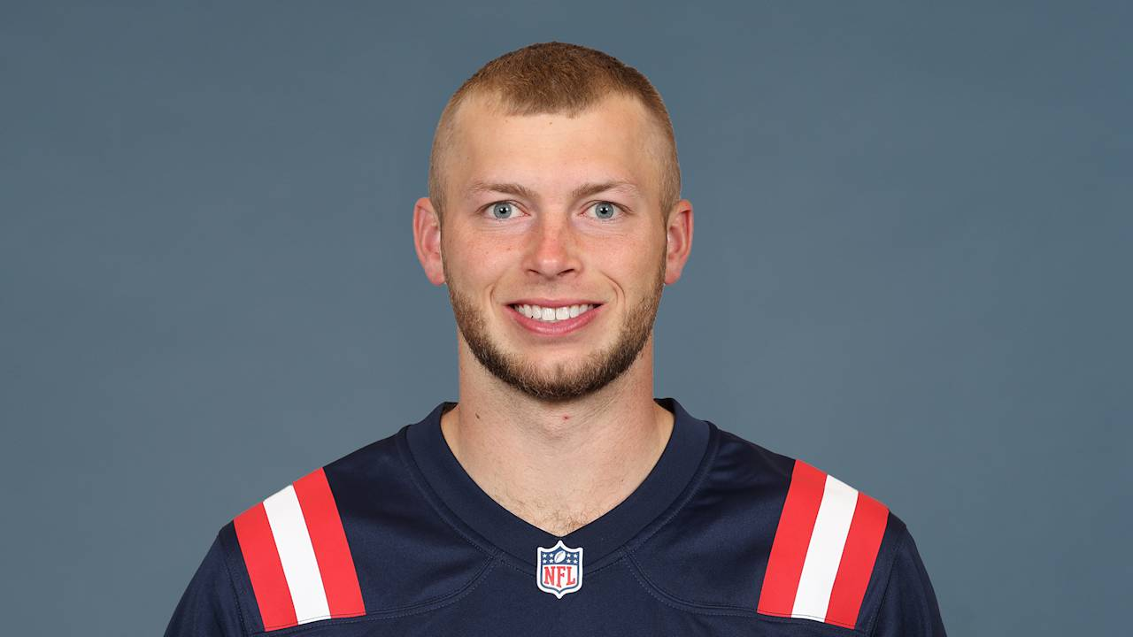 86- Wide Receiver Efton Chism III B