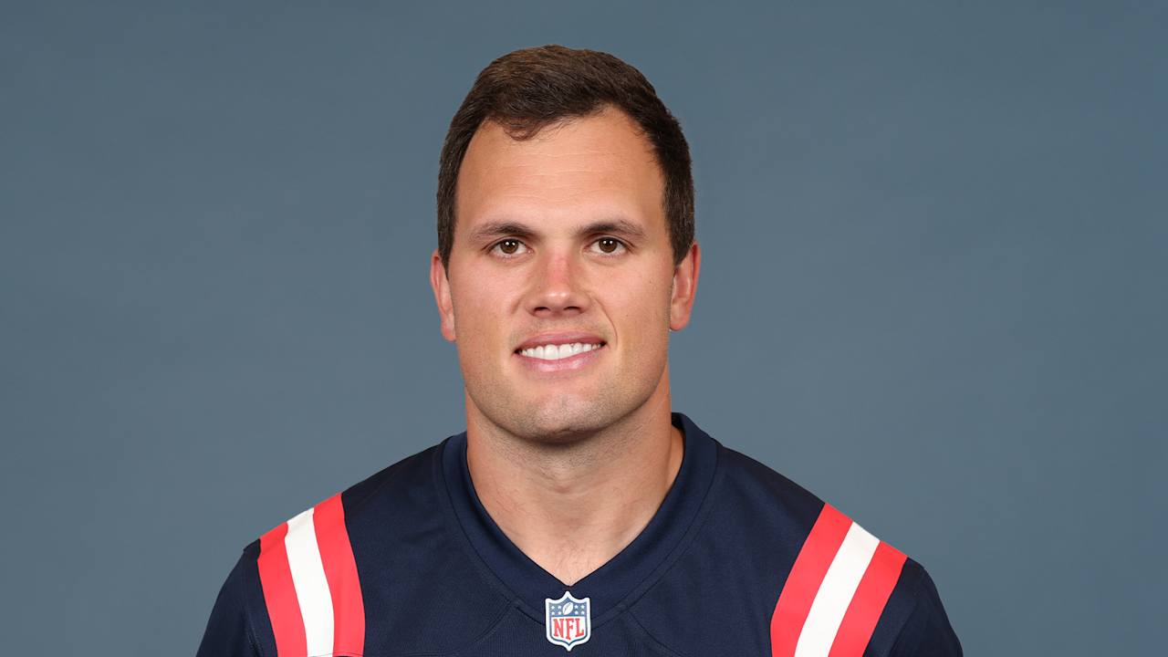 85- Tight End Hunter Henry B-
